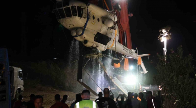 Helikopterin enkazı JAK ve SAK Timleri tarafından başarıyla çıkarıldı