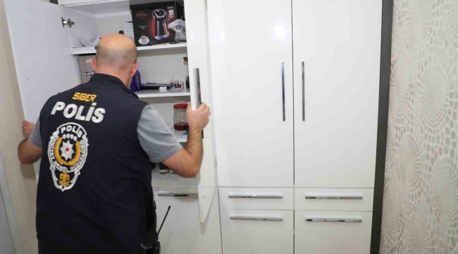 Mersin'de müstehcen yayın operasyonu: 10 şüpheli yakalandı