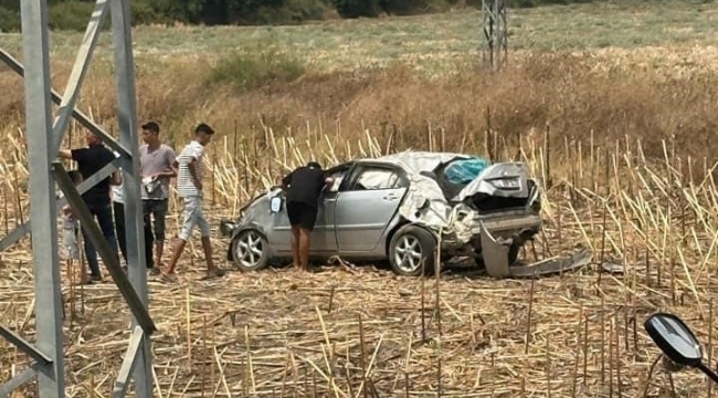 Osmaniye'de otomobil tarlaya uçtu: 2 yaralı