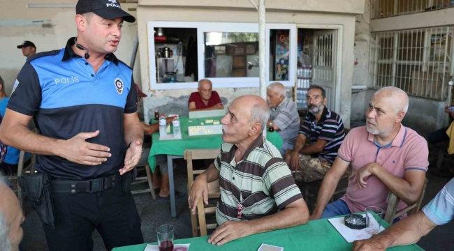 Polis 'Çocuklar boğulmasın' diye kapı kapı gezdi