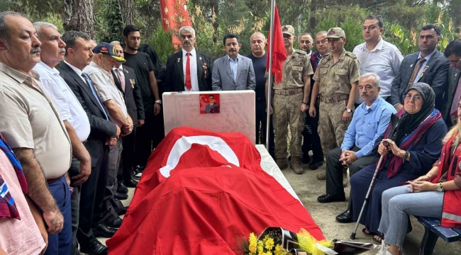 Şehit Başçavuş Ferhat Gedik, Hatay'da mezarı başında dualarla anıldı