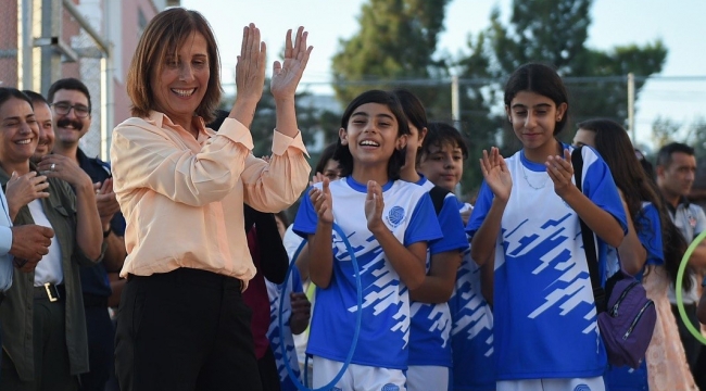 Başkan Tekin: "Çocuklarımızı hem eğitiyor hem de kötü alışkanlıklardan uzak tutuyoruz"