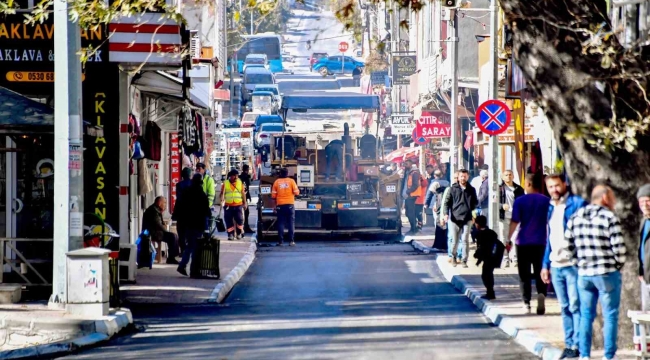 Gülnar'ın caddeleri yenilendi