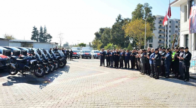 Hatay Büyükşehir Belediyesi, emniyete 100 araç hibe etti