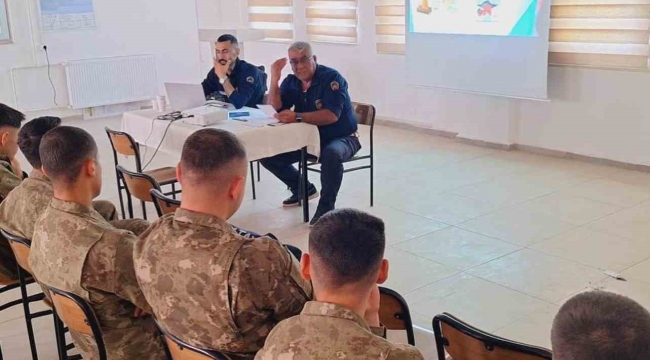 Hatay'da askerlere yangın güvenliği eğitimi verildi