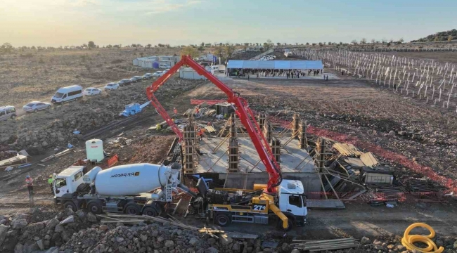 Kahramanmaraş Güneş Enerji Santrali'nin temeli atıldı