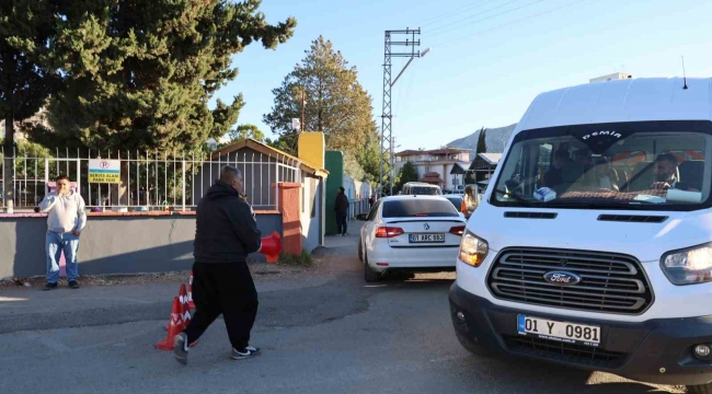 Konuşma zorluğu çeken babanın çocuklarını okutma azmi