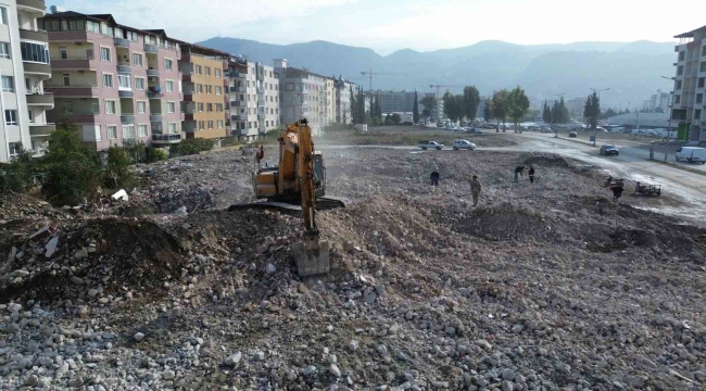 Maaşlarıyla merak uyandıran iş makinası operatörleri, uçuk meblağları dile getirenlere tepki gösterdiler