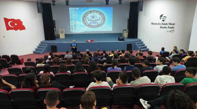 Mersin'de öğrenciler 'güvenlik' konusunda bilgilendirildi