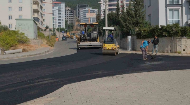 Onikişubat Belediyesi'nden yol yatırımları