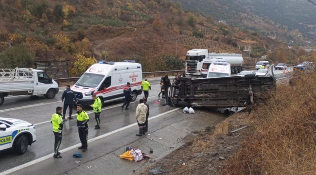 Osmaniye'de yolcu minibüsü devrildi: 6 kişi yaralandı