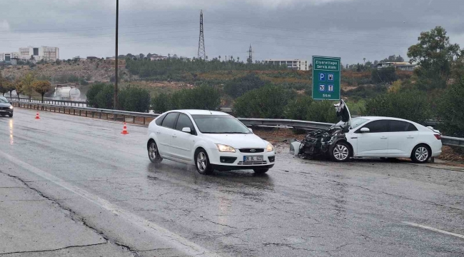 Tarsus'ta trafik kazası: 4 yaralı