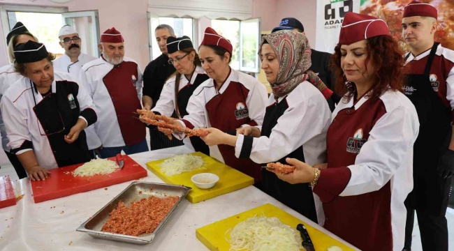 Ustalarından kebap yapımını öğrendiler