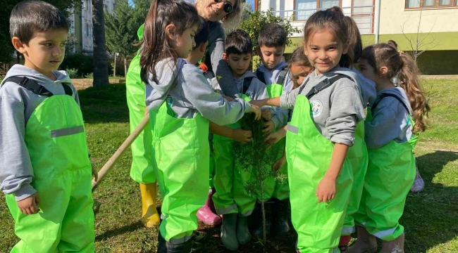 Anamur'da öğrencilere çevre ve orman eğitimi verildi