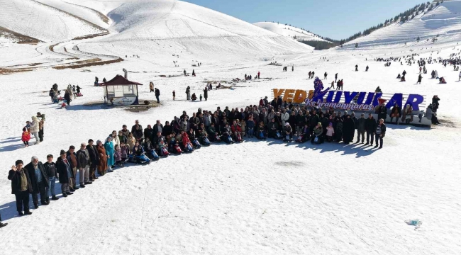 Kahramanmaraş'ta şehit yakınları kayak merkezinde