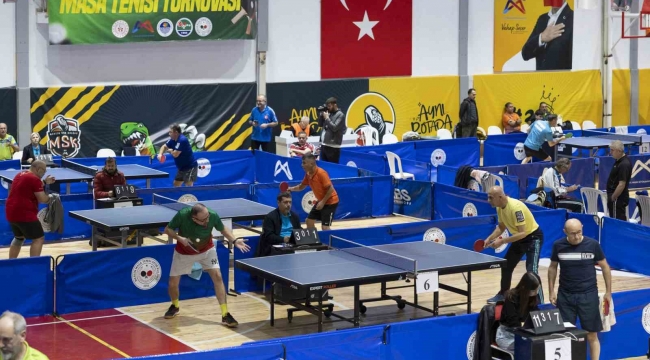 Mersin 4. Veteranlar Masa Tenisi Turnuvası'nda 196 sporcu yarıştı