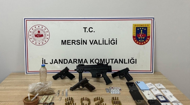 Mersin'de uyuşturucu ve silah ticareti yapan 3 şüpheli tutuklandı