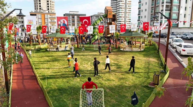 Tarsus'ta 'Mutlu Çocuk Parkı' açıldı