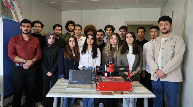 Üniversite öğrencilerinden yerli CNC makinesi