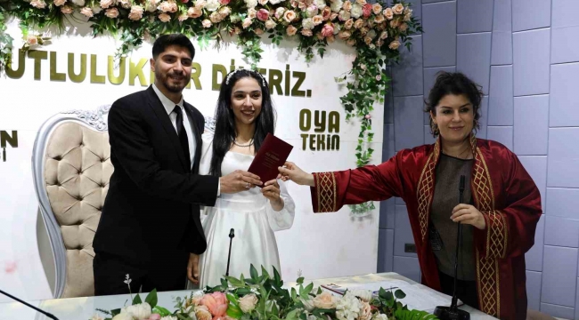 Adana'da nikah salonlarında 14 Şubat yoğunluğu