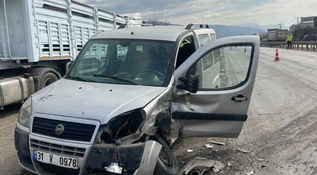 Dörtyol'da otomobille çarpışan aracın sürücüsü öldü