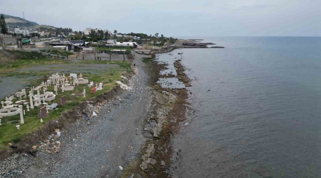 Hatay'da denizde 20 metre çekilme yaşandı