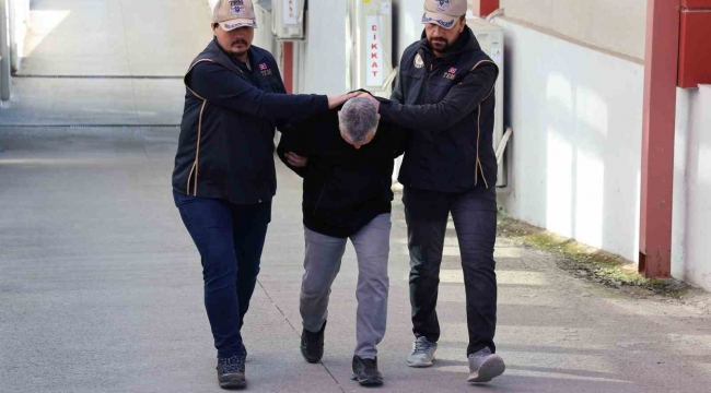 Komiserlik sınav sorularını sızdıran FETÖ'nün mahrem sorumlusu Adana'da yakalandı