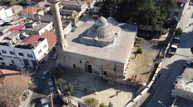 Kozan'da tarihi Hoşkadem Camii Ramazan'a hazır