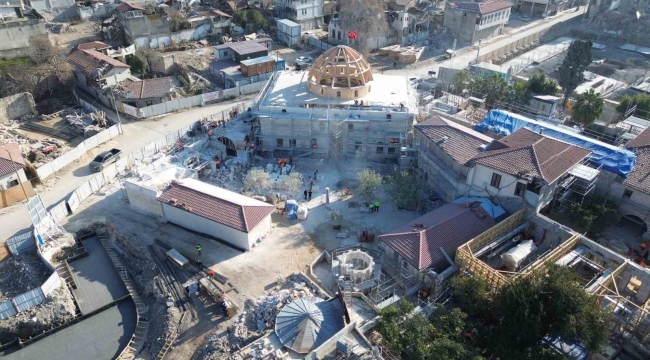 Restorasyon çalışmalarının yüzde 80'i tamamlanan Habib-i Neccar Camii, yaz ayında açılması hedefleniyor