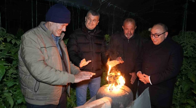 Sobalar yakılmaya devam ediyor, zirai don nöbeti sıfır rakıma kadar indi