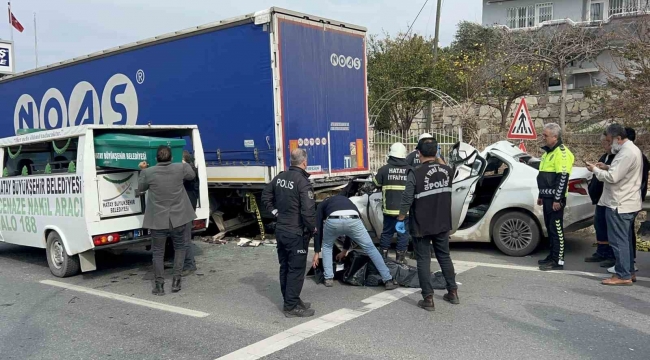 Tırla çarpışan Fiat otomobil sürücüsüne mezar oldu