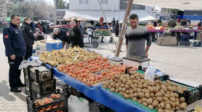 Yumurtalık Belediyesi'nden halk pazarında etiket denetimi